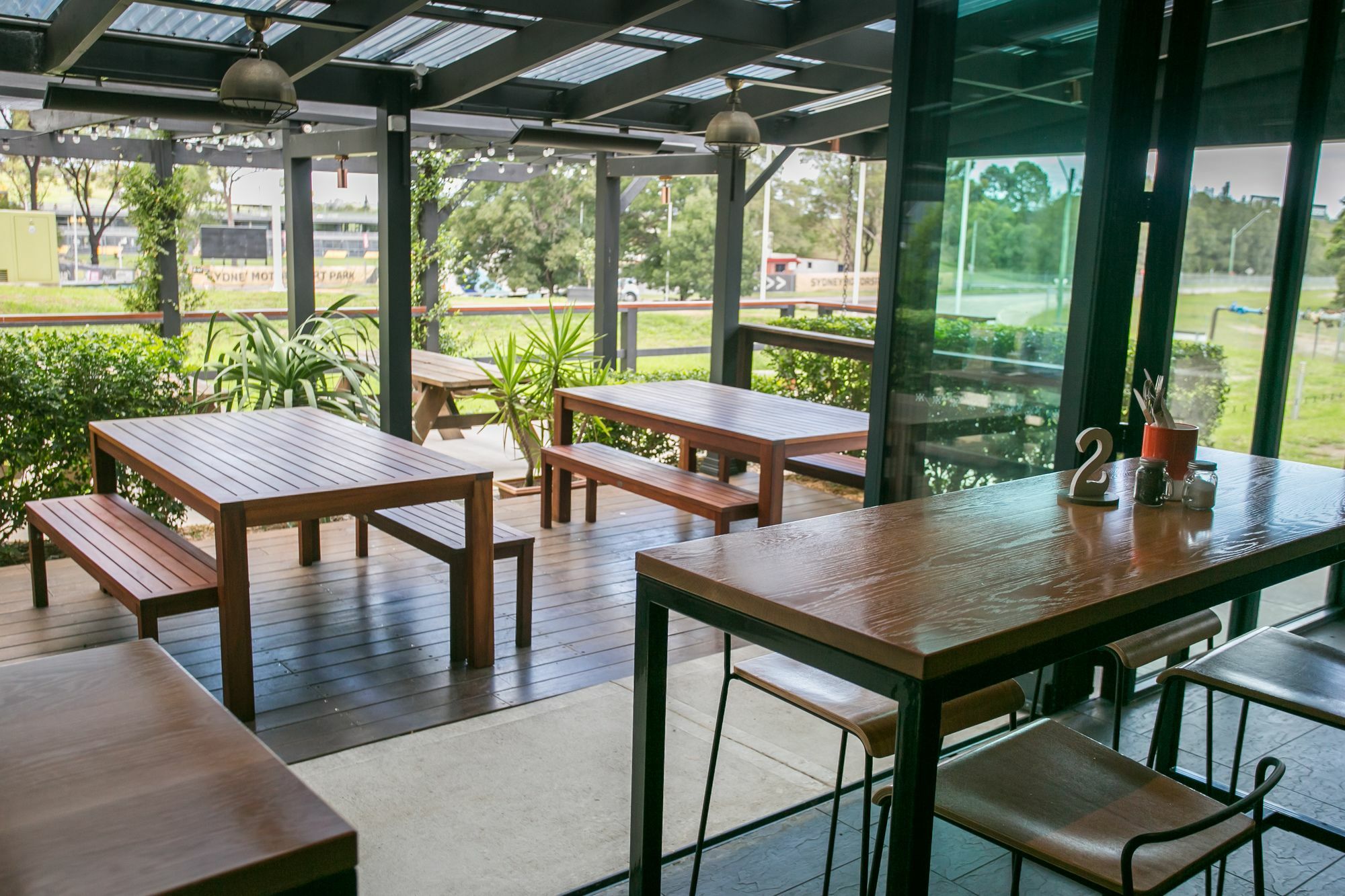 Alpha Hotel Eastern Creek Ngoại thất bức ảnh